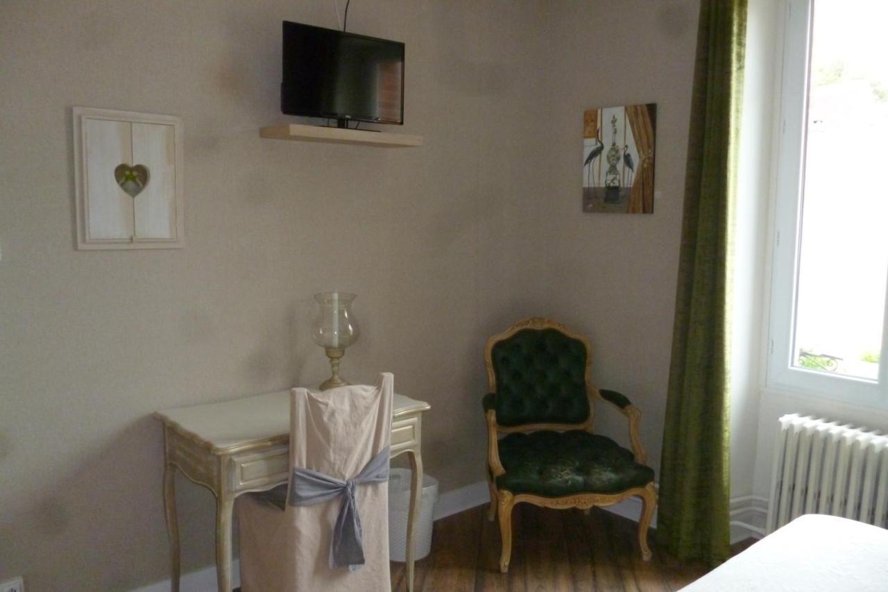 Le Relais De Montigny Apartment Exterior photo