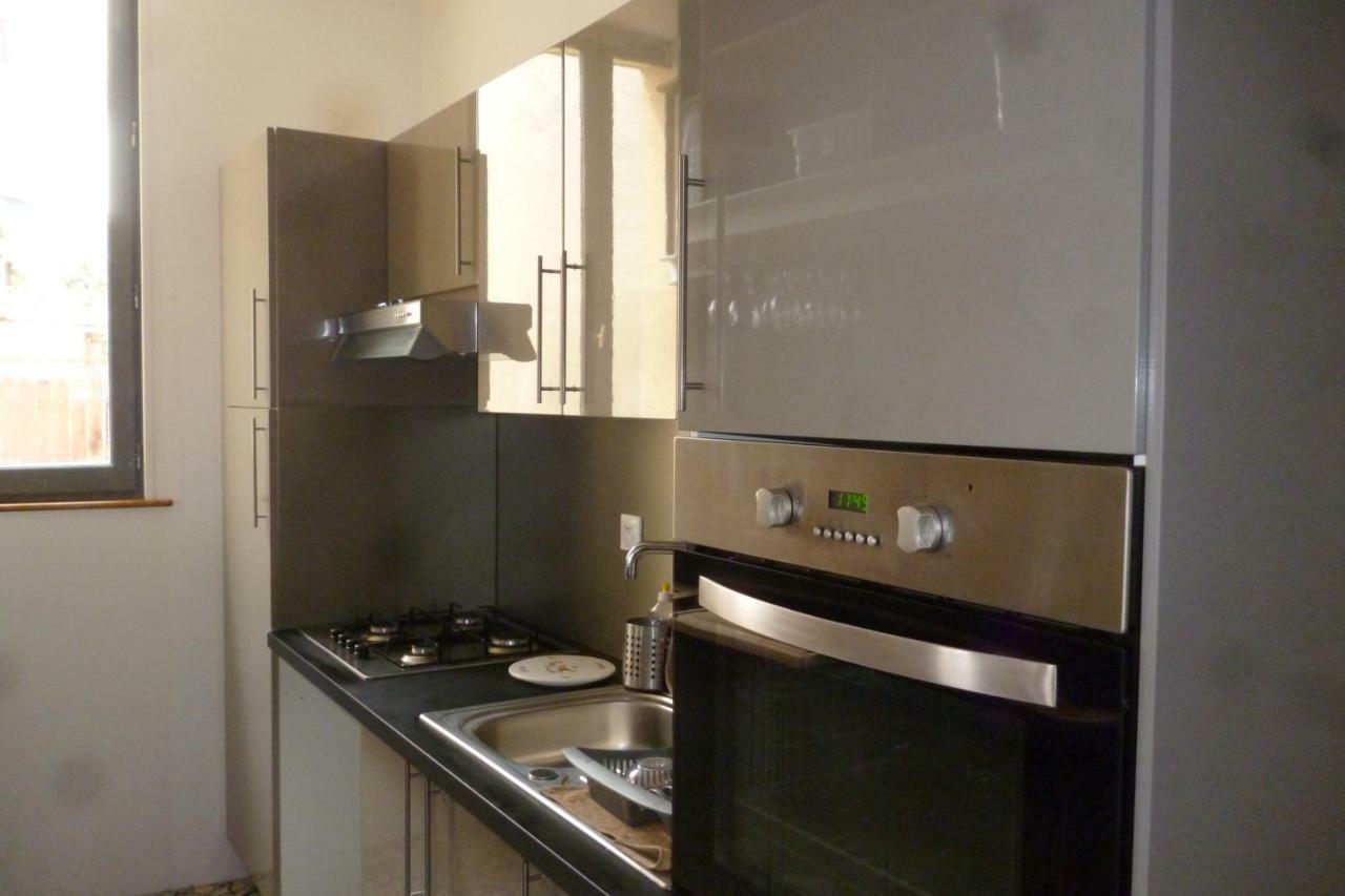 Le Relais De Montigny Apartment Exterior photo